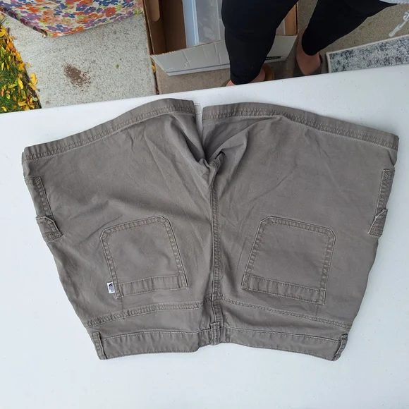 The North Face Women's Hiking Shorts - Picture 3 of 6